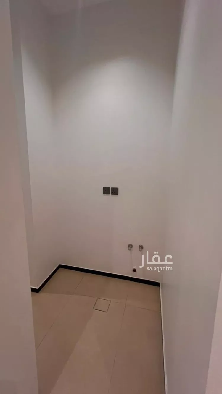 دور للبيع في شارع الحليلة, حي العريجاء الغربي, مدينة الرياض, منطقة الرياض 7