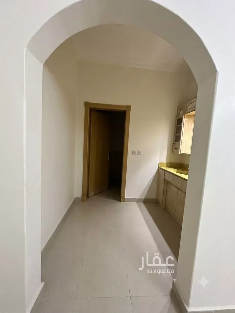 فيلا للبيع في شارع البحيرة, حي العريجاء الأوسط, مدينة الرياض, منطقة الرياض 11