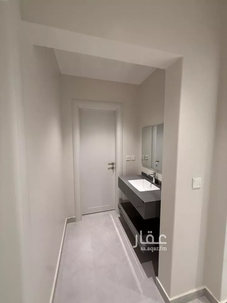 فيلا للبيع في شارع البحيرة, حي العريجاء الأوسط, مدينة الرياض, منطقة الرياض 29