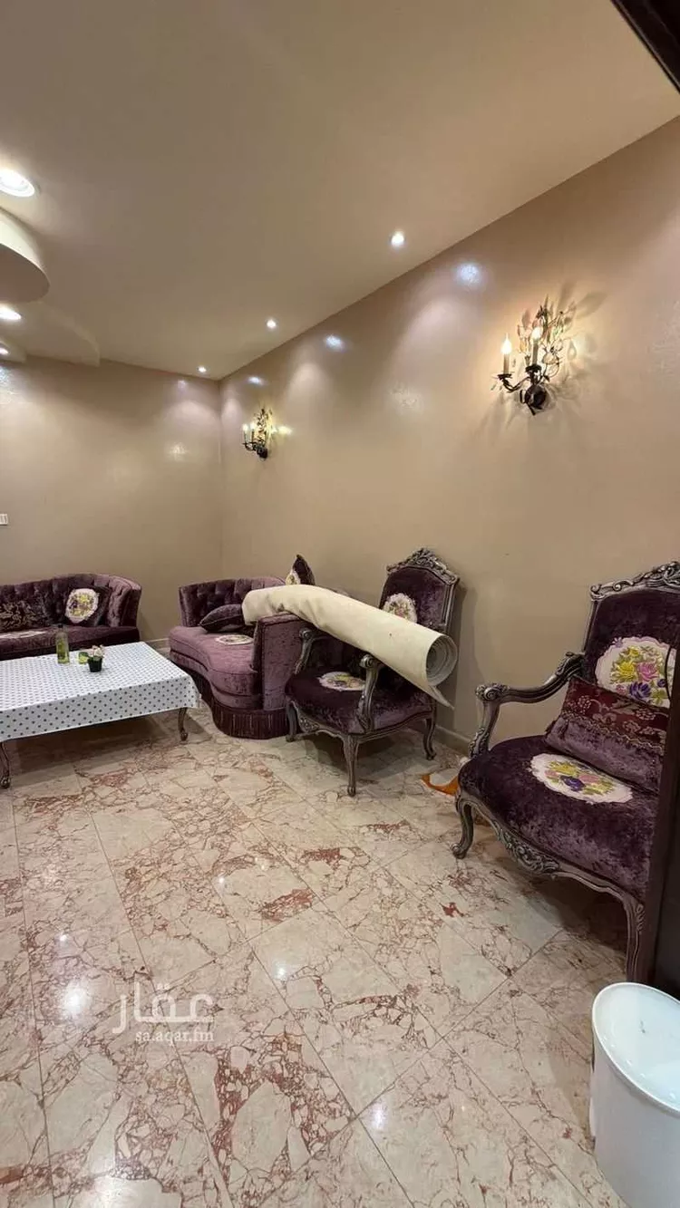 فيلا للبيع في شارع سليمان بن داود, حي النهضة, مدينة بريدة, منطقة القصيم صورة 4