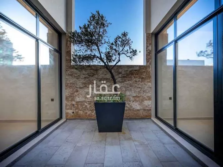 Floor for Sale in Riyadh Al Qirawan 6