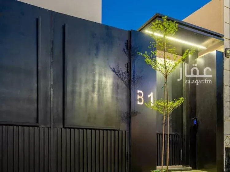 دور للبيع في شارع إبراهيم العقيلي, حي القيروان, مدينة الرياض, منطقة الرياض صورة 3