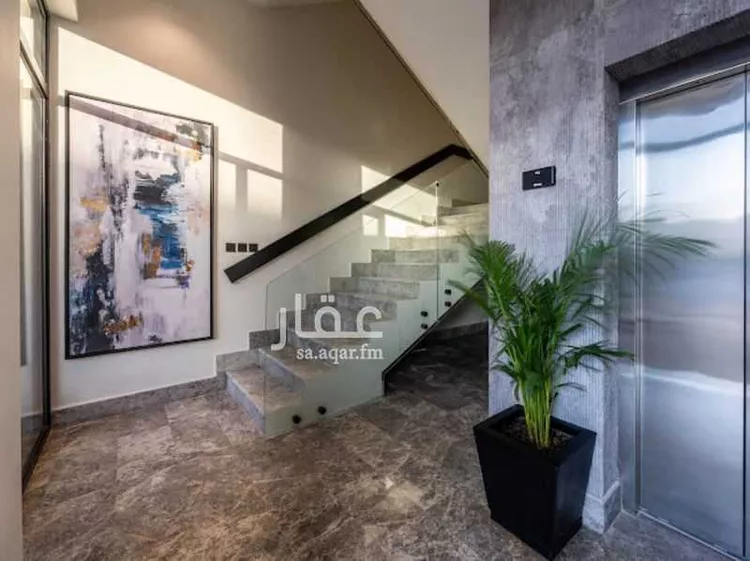 Floor for Sale in Riyadh Al Qirawan 9