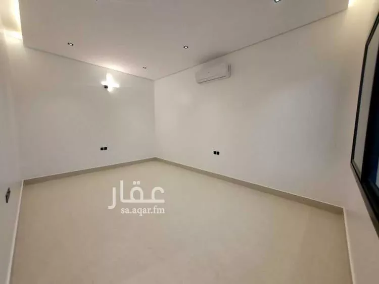 Floor for Sale in Al Muzahimiyah Tuwaiq 14