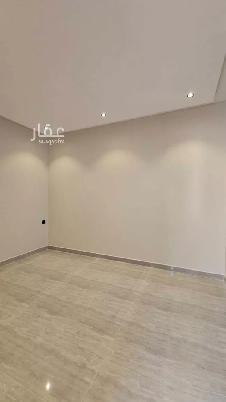 فيلا للبيع في شارع ابن السائب المخزومي, حي العريجاء الغربي, مدينة الرياض, منطقة الرياض صورة 2