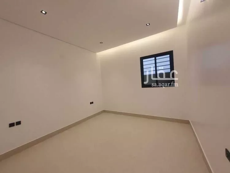 Floor for Sale in Al Muzahimiyah Tuwaiq 22