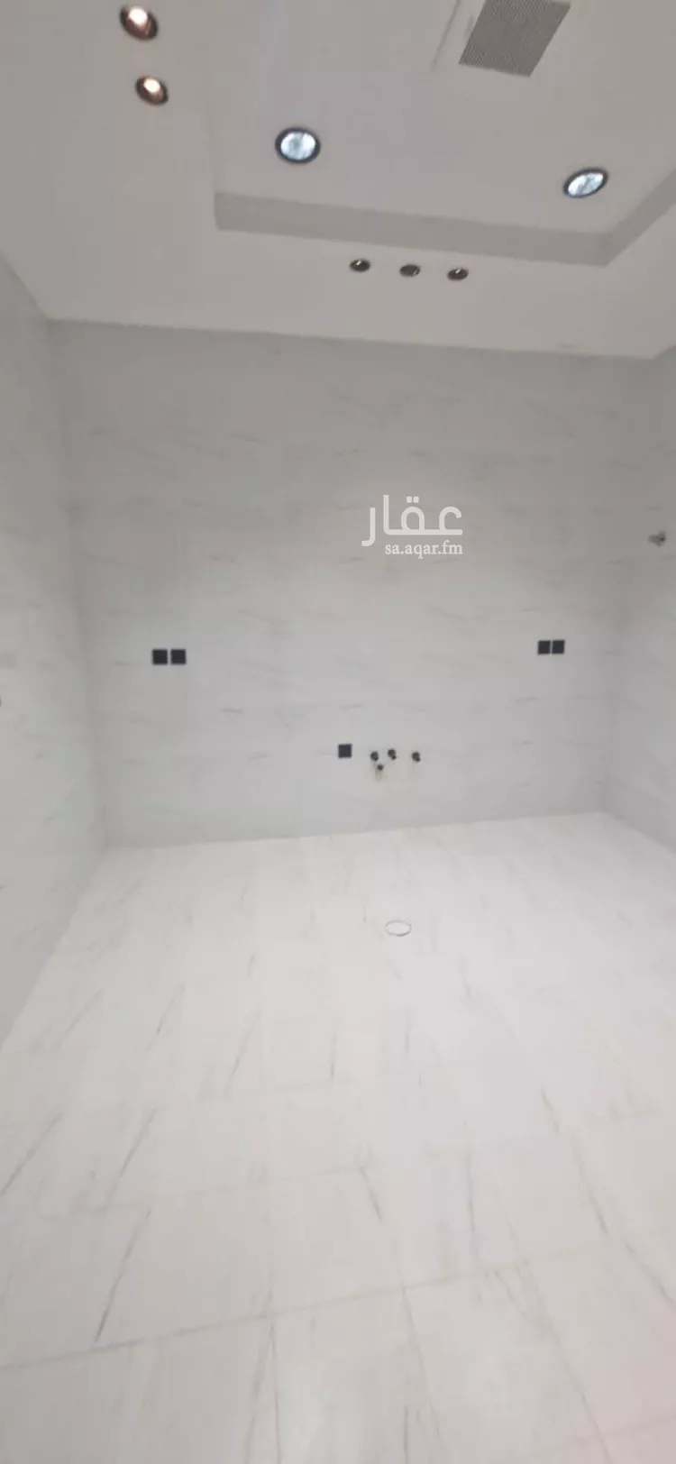 فيلا للبيع في شارع مصطفى عبدالرزاق, حي عكاظ, مدينة الرياض, منطقة الرياض صورة 2