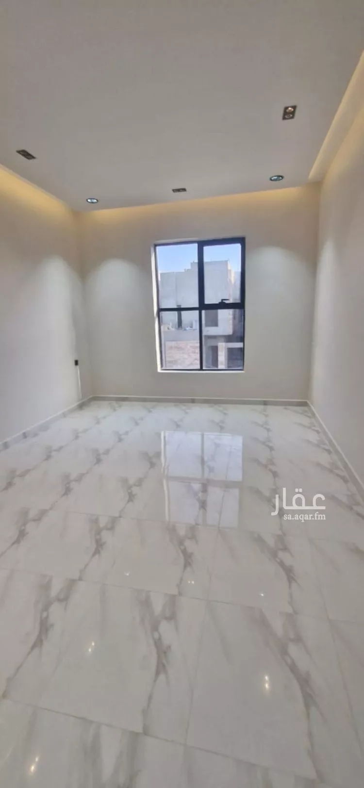 فيلا للبيع في شارع مصطفى عبدالرزاق, حي عكاظ, مدينة الرياض, منطقة الرياض صورة 4