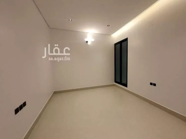 Floor for Sale in Al Muzahimiyah Tuwaiq 7