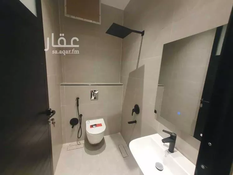 Floor for Sale in Al Muzahimiyah Tuwaiq 7
