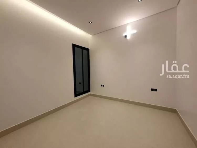 Floor for Sale in Al Muzahimiyah Tuwaiq 19