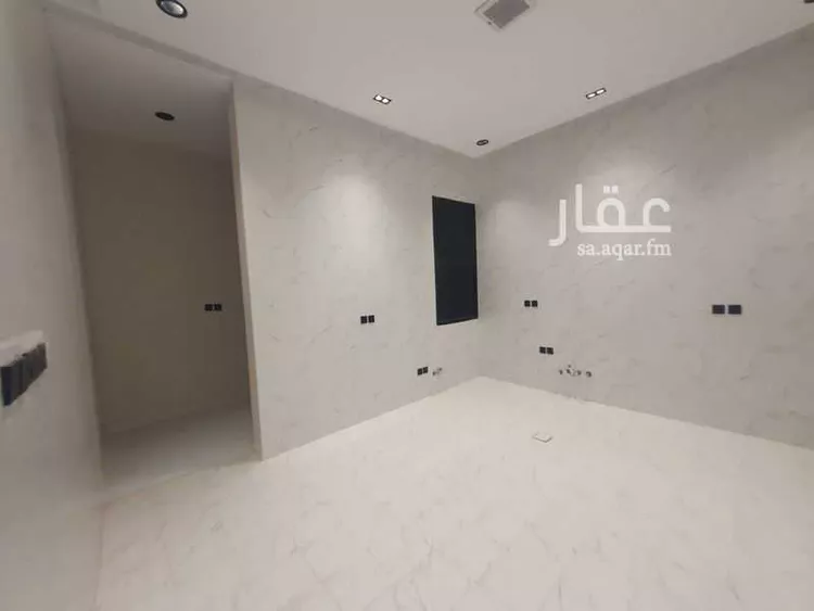 دور للبيع في شارع يزيد بن ابي سفيان, حي نوارة, مدينة المزاحمية, منطقة الرياض 14