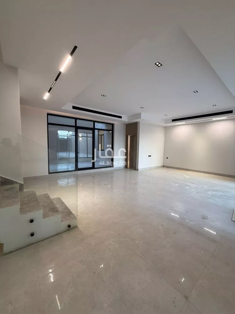 فيلا للبيع في شارع عبدالله بن أبي الوليد, حي المهدية, مدينة الرياض, منطقة الرياض صورة 4