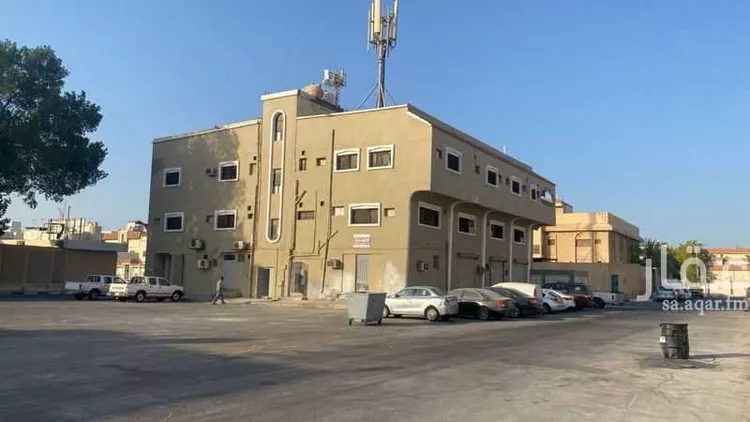 عمارة للبيع في شارع ابو القاسم المازني, حي الجلوية, مدينة الدمام, المنطقة الشرقية صورة 2
