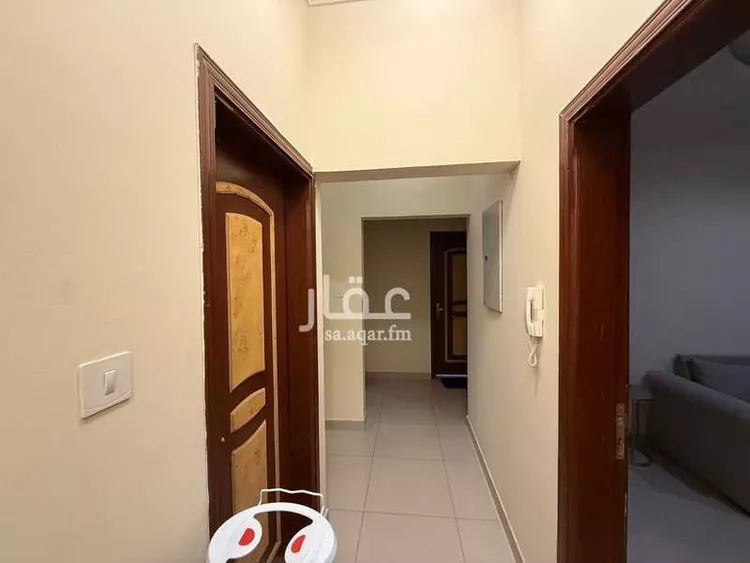 شقة للإيجار في شارع الحارث بن الحباب ، حي الضباط ، الرياض ، منطقة الرياض
