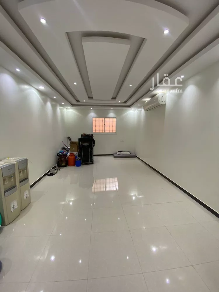 فيلا للإيجار في شارع عبيدالله بن سهيل الأنصاري, حي العوالي, مدينة الرياض, منطقة الرياض صورة 4