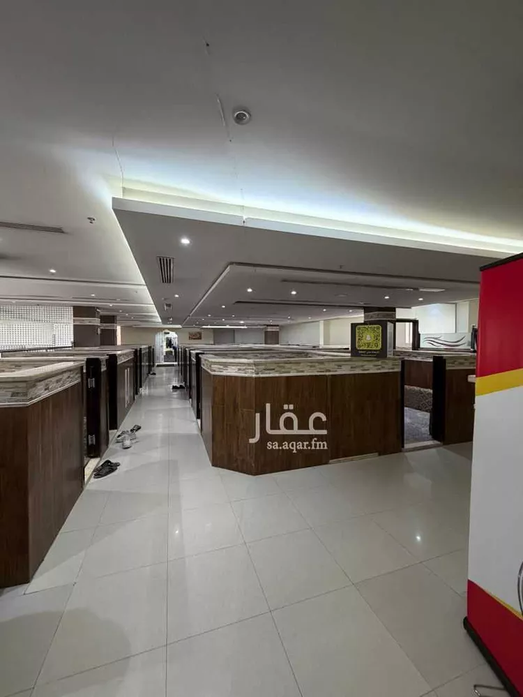 مجمع للإيجار في شارع الملك سلمان ابن عبدالعزيز سعود الفرعى, حي النرجس, مدينة الرياض, منطقة الرياض