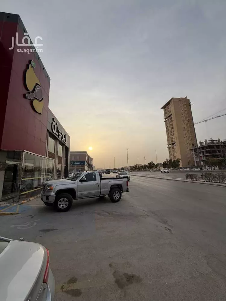 مجمع للإيجار في شارع الملك سلمان ابن عبدالعزيز سعود الفرعى, حي النرجس, مدينة الرياض, منطقة الرياض صورة 5