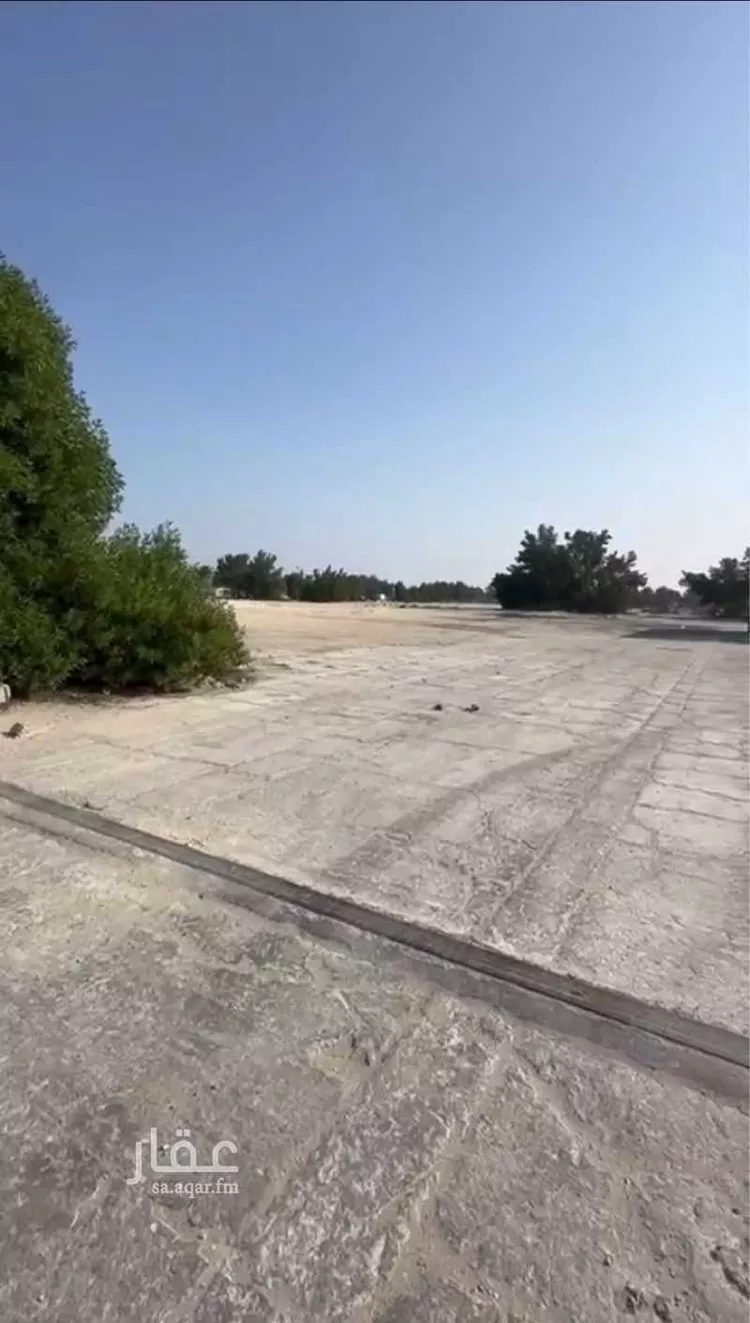 مزرعة للبيع في شارع شارع الملك عبدالعزيز, حي الأنوار, مدينة القطيف, المنطقة الشرقية