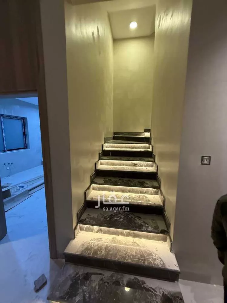 فيلا للبيع في شارع المرفأ, حي الشعلة, مدينة الدمام, المنطقة الشرقية صورة 3