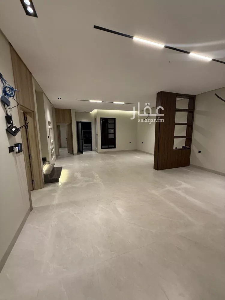 فيلا للبيع في شارع المرفأ, حي الشعلة, مدينة الدمام, المنطقة الشرقية صورة 3