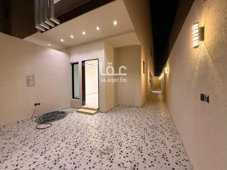 دور للبيع في شارع النغيق, حي طيبة, مدينة الرياض, منطقة الرياض