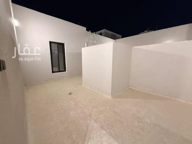 Floor for Sale in Riyadh Ad Dar Al Baida 7