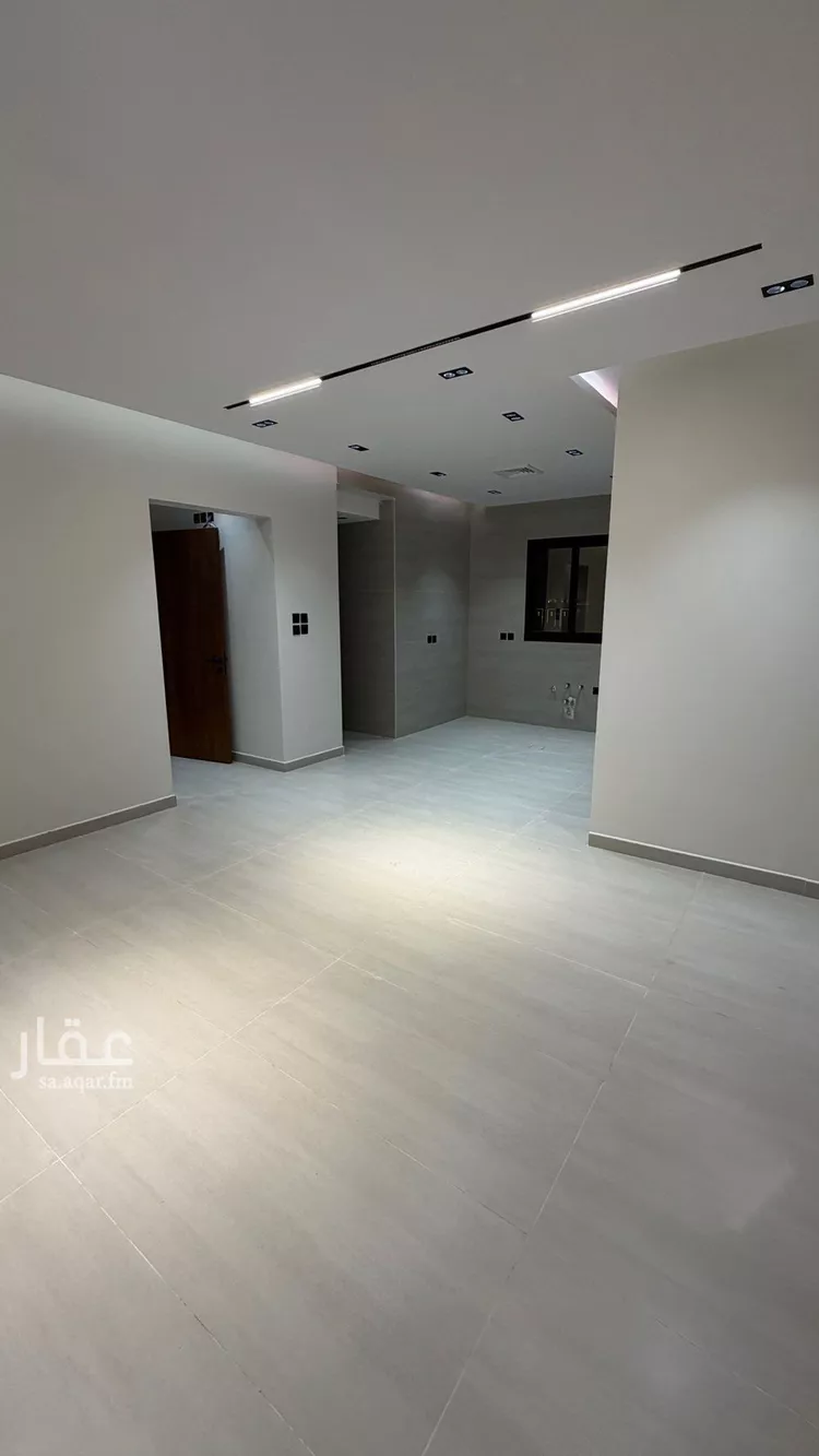 Floor for Sale in Riyadh As Safaa 13
