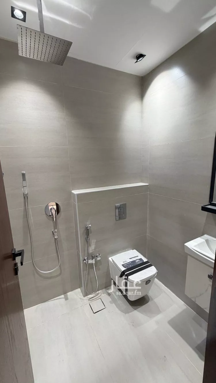 Floor for Sale in Riyadh As Safaa 22