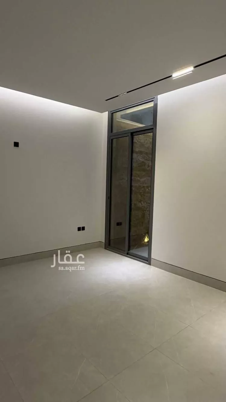 Floor for Sale in Riyadh Al Arid 26