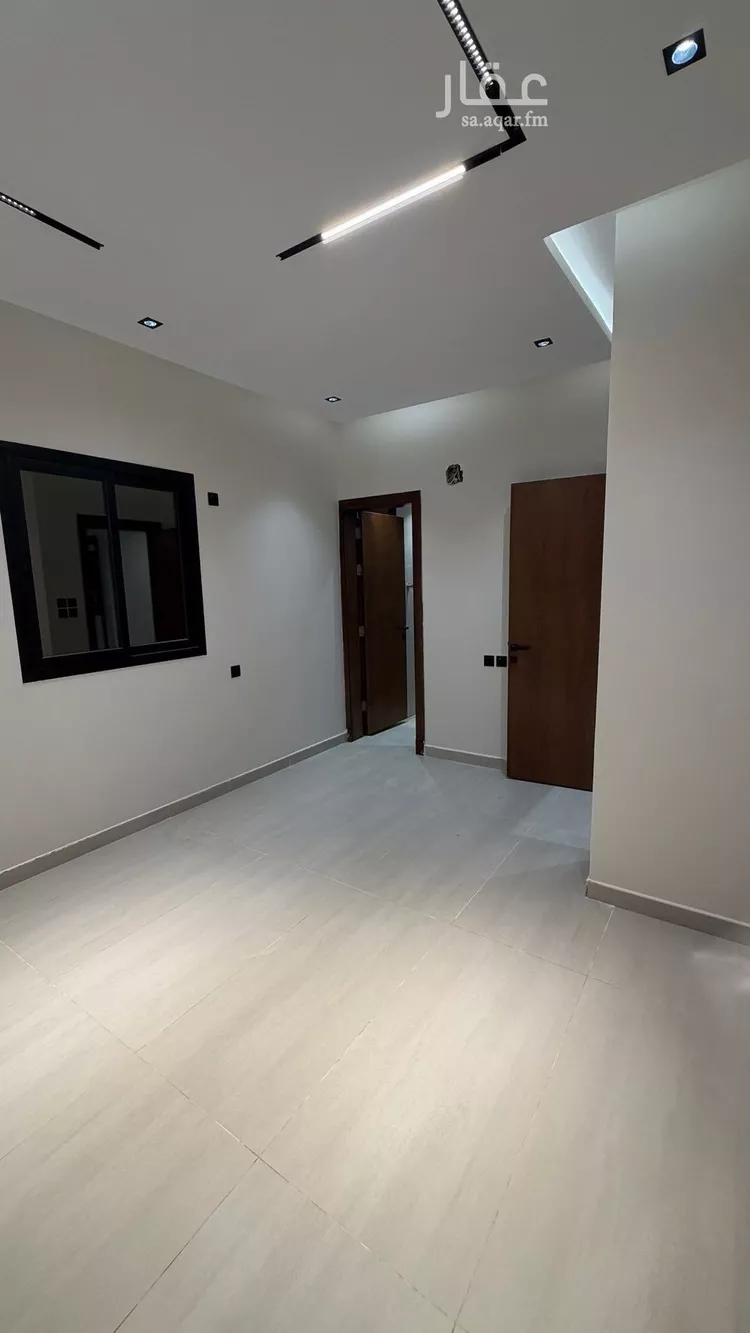 Floor for Sale in Riyadh As Safaa 12