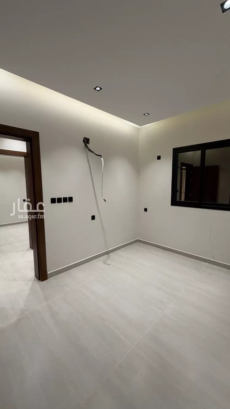 Floor for Sale in Riyadh As Safaa 19
