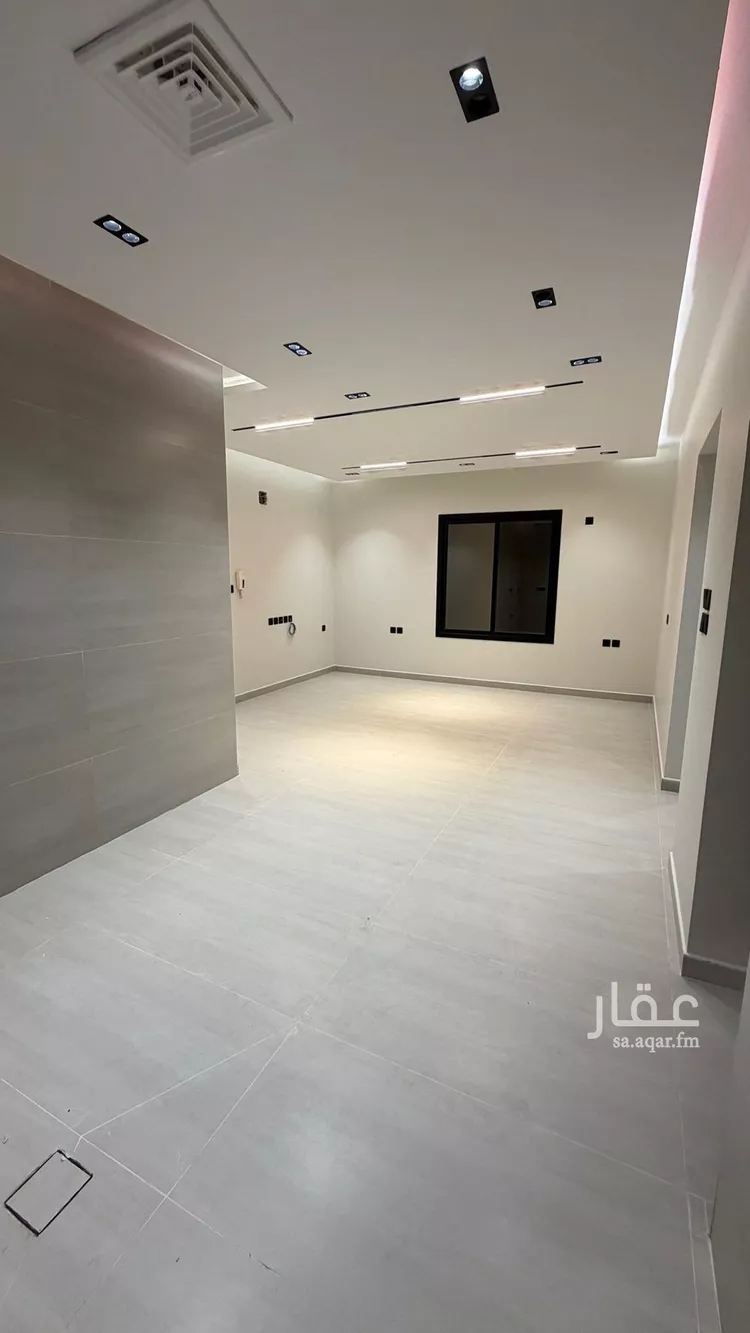 Floor for Sale in Riyadh As Safaa 10