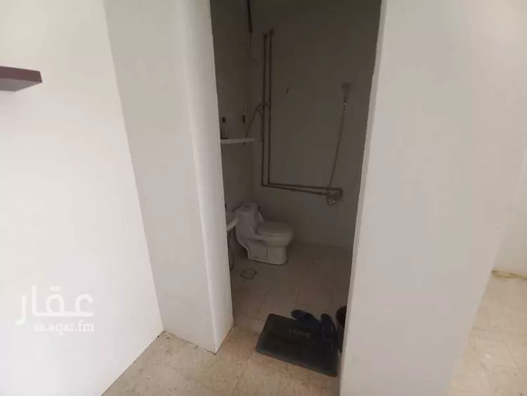 Shop for Rent in Riyadh Al Arid صورة 4