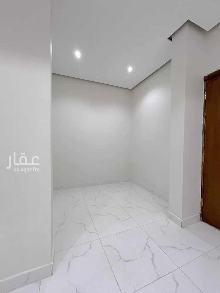 فيلا للبيع في شارع يعلى الطائفى, حي الزهرة, مدينة المدينة المنورة, منطقة المدينة المنورة صورة 2