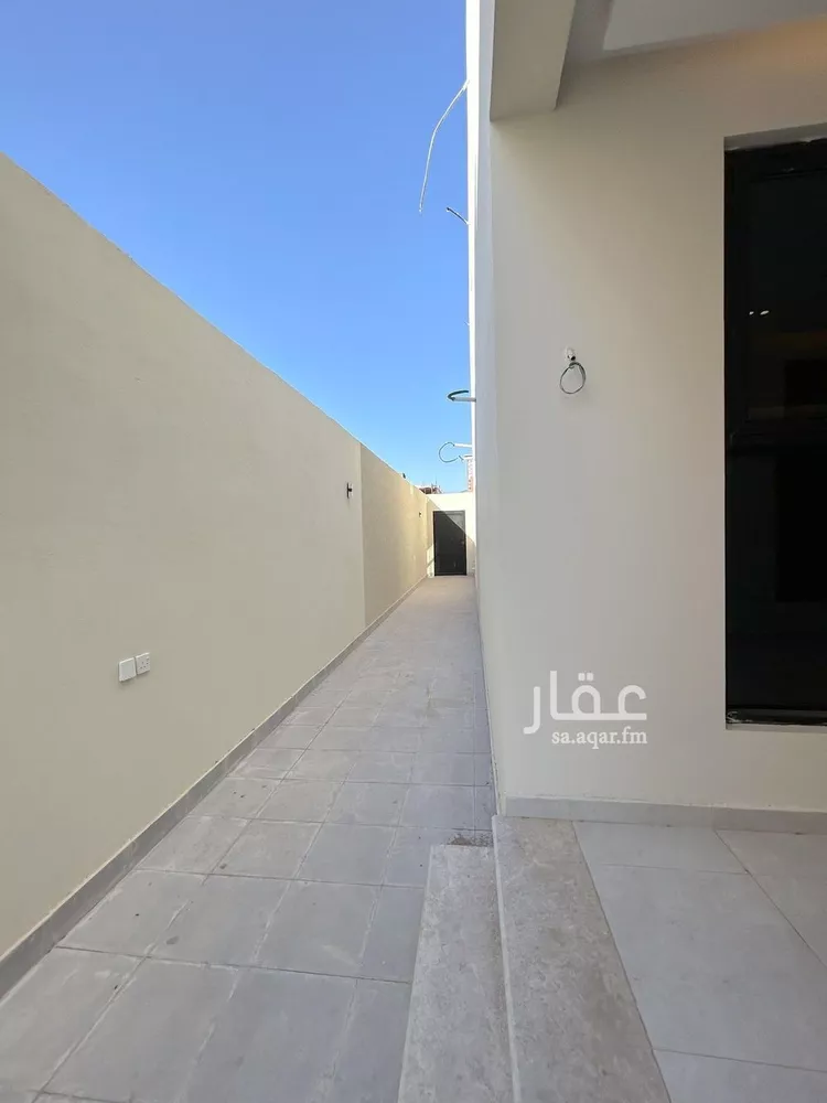 شقة للبيع في شارع محمد بن عبدالعزيز بن ابي رزمه, حي السكب, مدينة المدينه المنوره, منطقة المدينة المنورة صورة 3