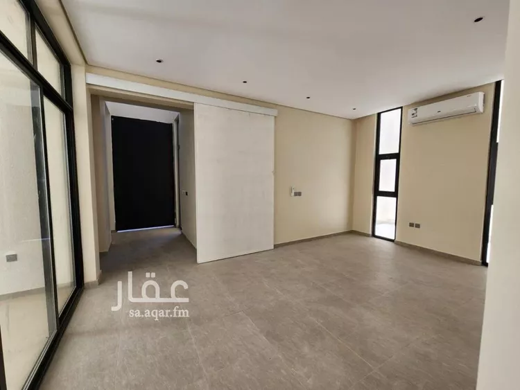 فيلا للإيجار في شارع عبيدالله الفقيه, حي الرمال, مدينة الرياض, منطقة الرياض صورة 4