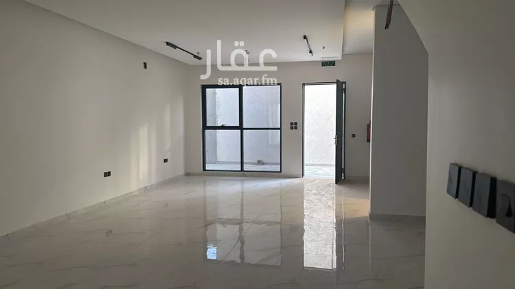 فيلا للإيجار في شارع الشرق, حي النرجس, مدينة الرياض, منطقة الرياض صورة 4