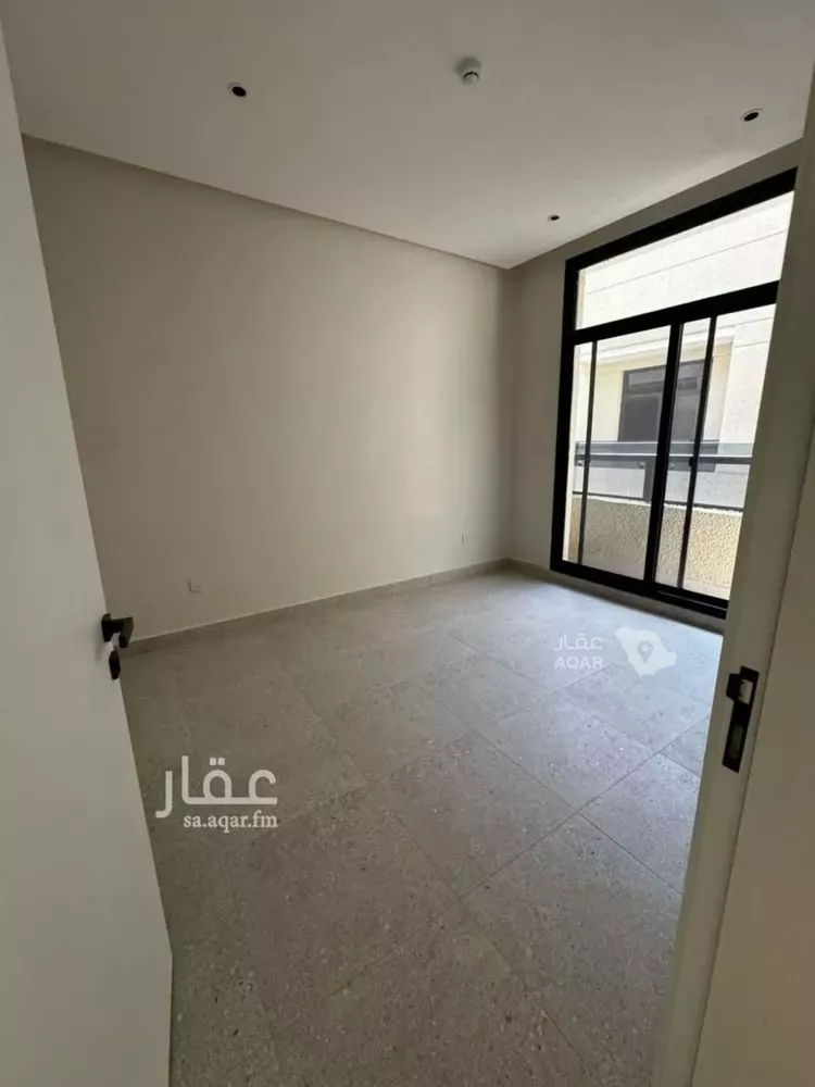 فيلا للإيجار في شارع ابن عبدالغافر النيسابوري, حي العارض, مدينة الرياض, منطقة الرياض 18