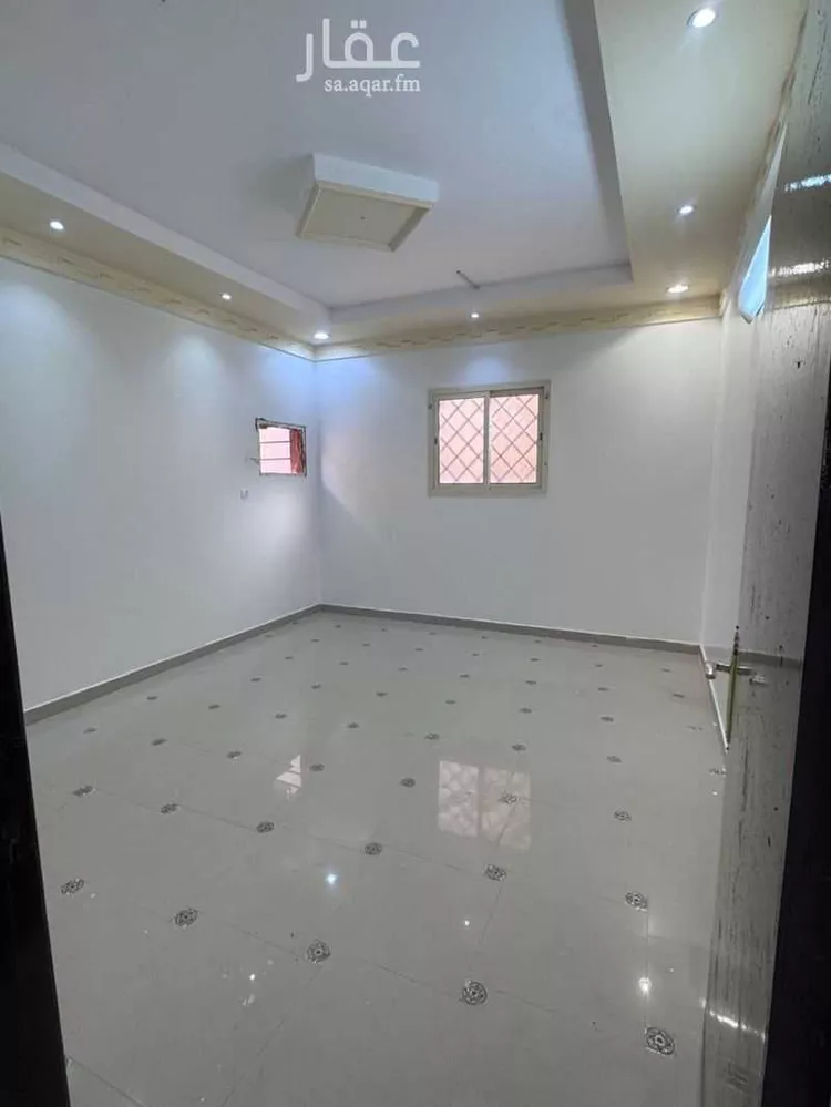 فيلا للإيجار في شارع العريضة, حي بدر, مدينة الرياض, منطقة الرياض صورة 2