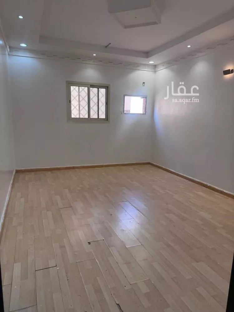 فيلا للإيجار في شارع العريضة, حي بدر, مدينة الرياض, منطقة الرياض صورة 5