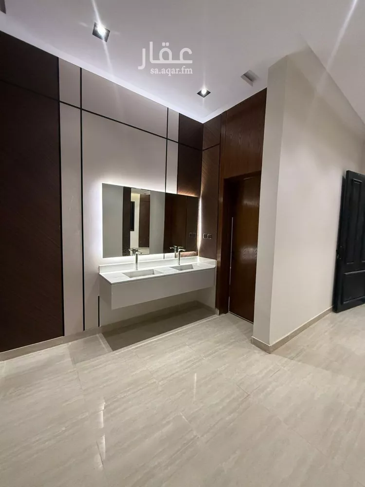 فيلا للبيع في شارع أحمد بشناق, حي الرمال, مدينة الرياض, منطقة الرياض صورة 2