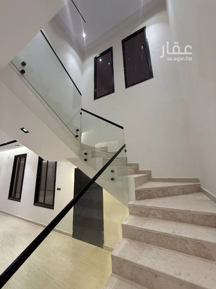 فيلا للبيع في شارع أحمد بشناق, حي الرمال, مدينة الرياض, منطقة الرياض