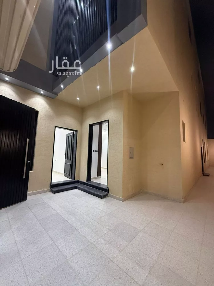 فيلا للبيع في شارع أحمد بشناق, حي الرمال, مدينة الرياض, منطقة الرياض صورة 3