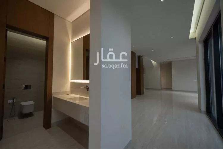 فيلا للبيع في شارع إسحاق بن هشام, حي القيروان, مدينة الرياض, منطقة الرياض 8