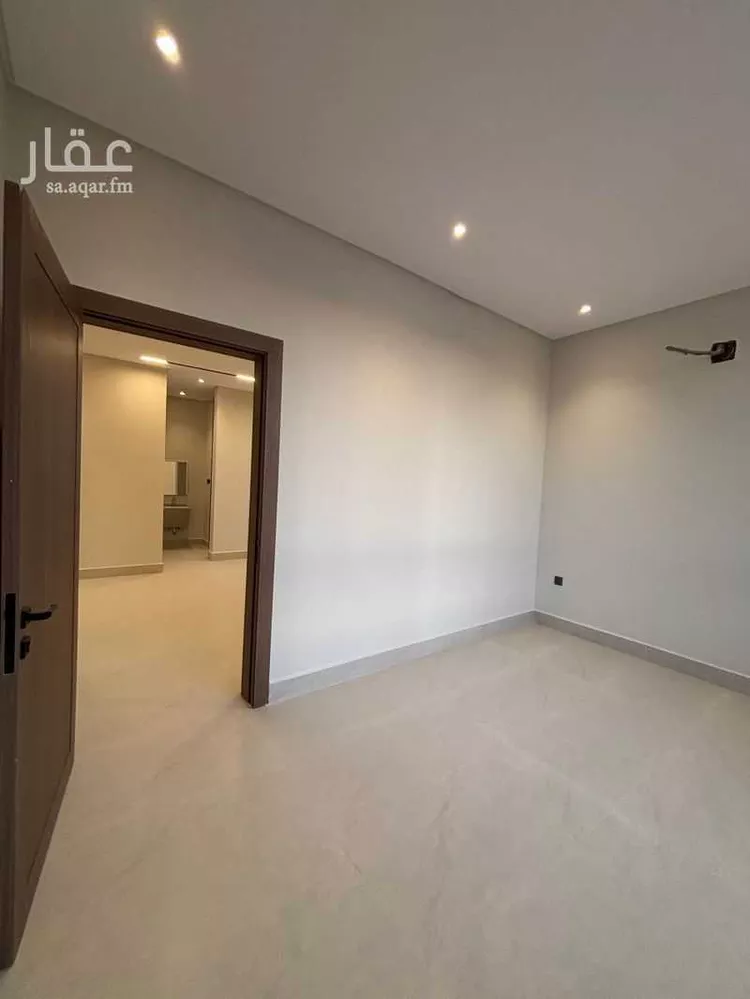 دور للبيع في شارع الجيب, حي الملقا, مدينة الرياض, منطقة الرياض صورة 5