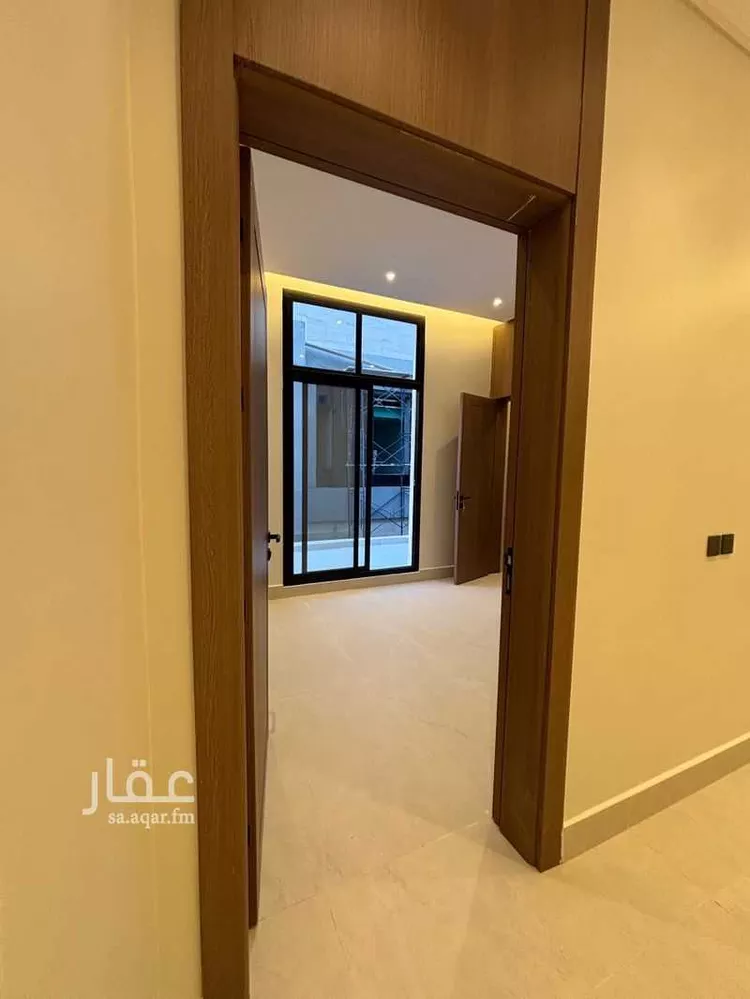 دور للبيع في شارع الجيب, حي الملقا, مدينة الرياض, منطقة الرياض 24