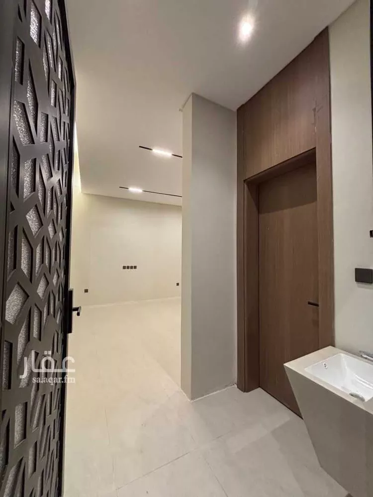 دور للبيع في شارع الحاتمية, حي الملقا, مدينة الرياض, منطقة الرياض 8