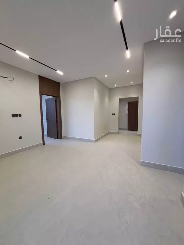 دور للبيع في شارع الجيب, حي الملقا, مدينة الرياض, منطقة الرياض 10