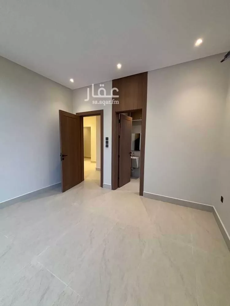 دور للبيع في شارع الجيب, حي الملقا, مدينة الرياض, منطقة الرياض 28